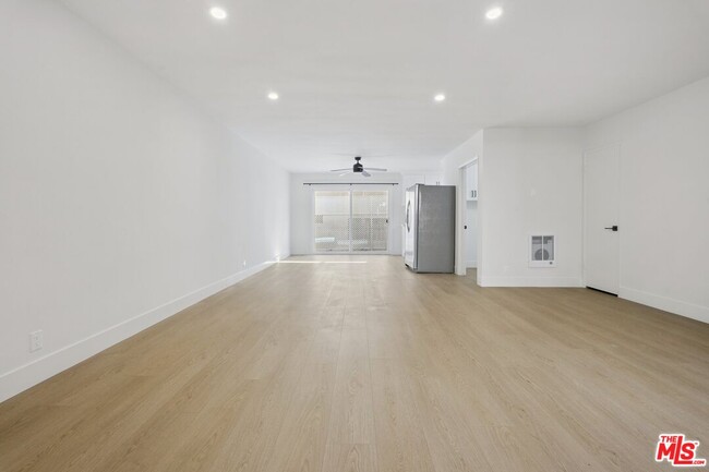 Building Photo - 1133 22nd St