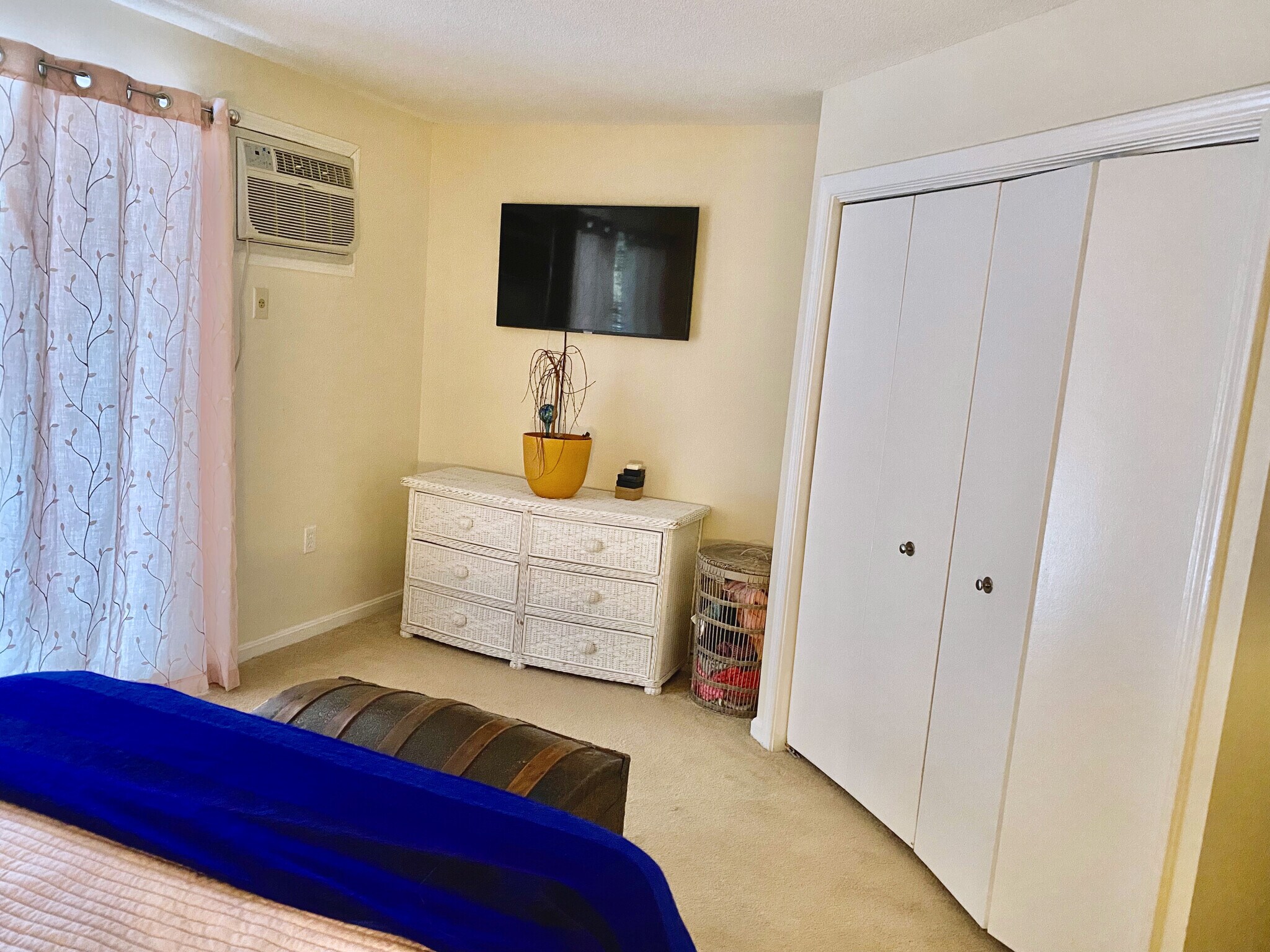 Building Photo - 120 Fisherville Rd