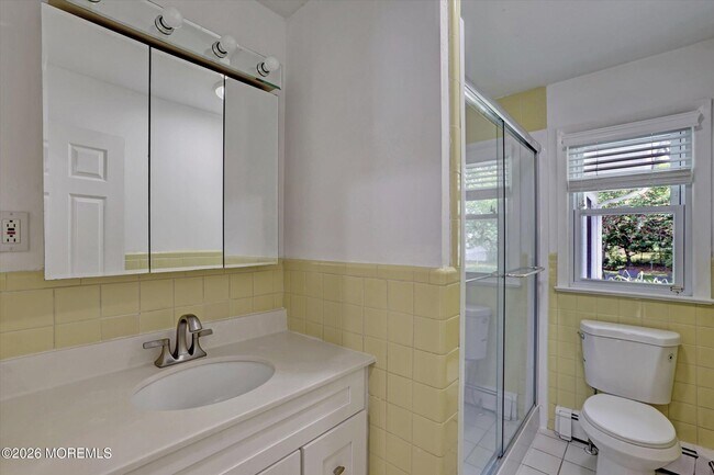 Building Photo - 125 Beechwood Ave