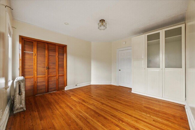 Building Photo - 407 N MacQuesten Pkwy