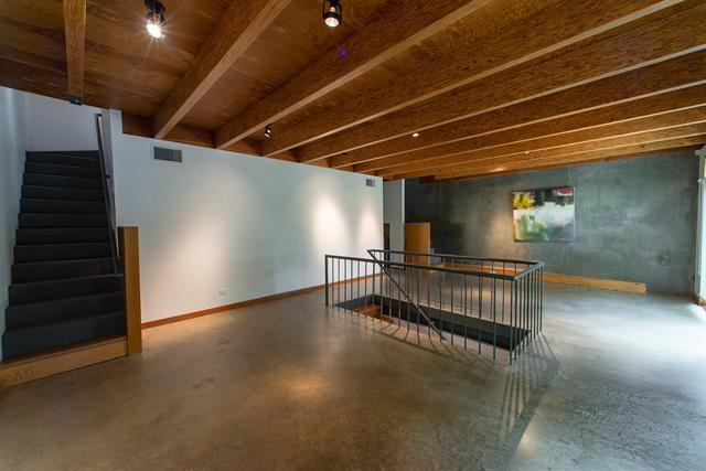 Building Photo - 4401 Travis St