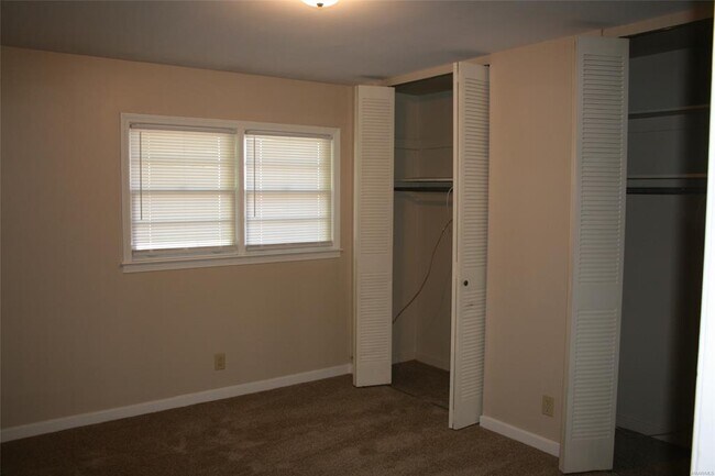 Building Photo - 107 Dalraida Rd