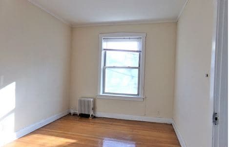 Building Photo - 1039 W North Shore Ave