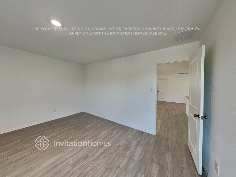 Building Photo - 14331 Estuary Pl