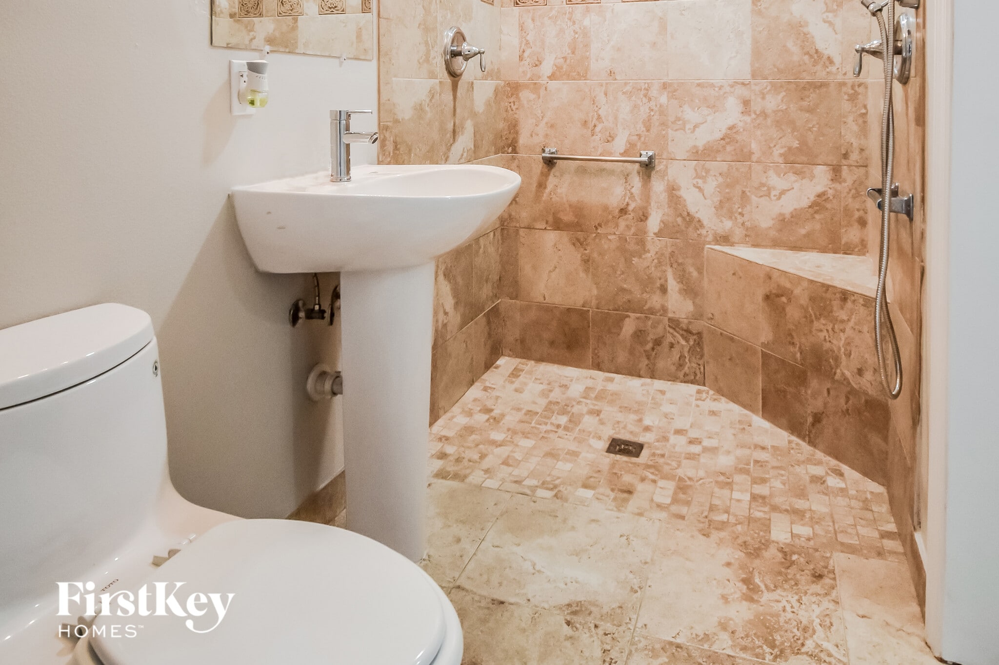 Building Photo - 516 Valencia Park Dr