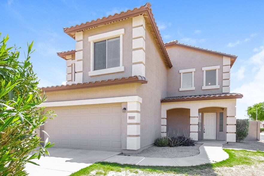 Primary Photo - 13045 W Columbine Dr