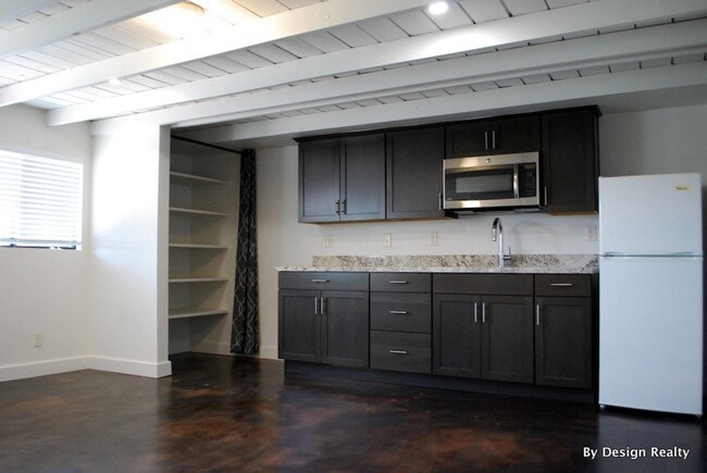 Building Photo - 2501 East 5th Street