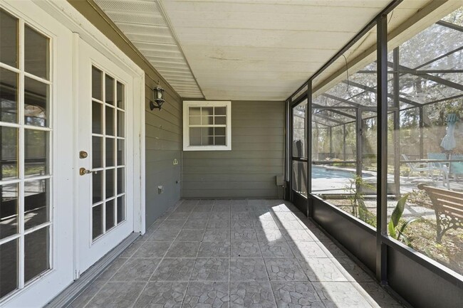 Building Photo - 12311 N Putney Ct