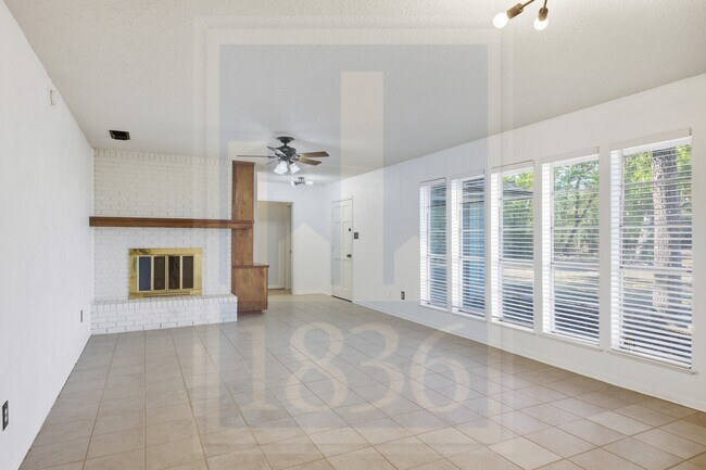 Building Photo - 609 Carlos G Parker Blvd NW