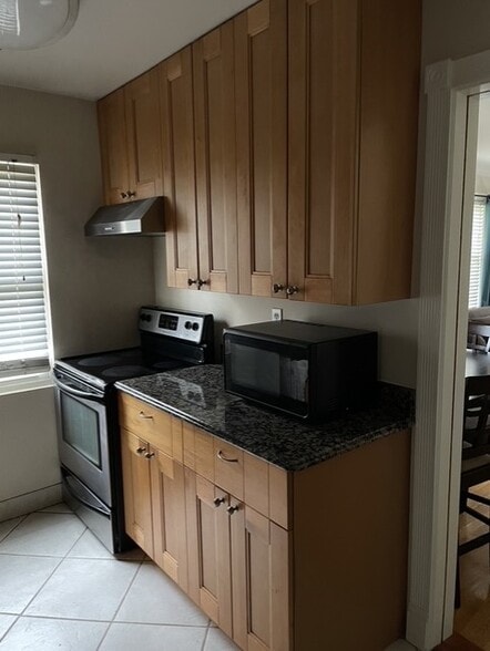 Building Photo - 7209 Flower Ave