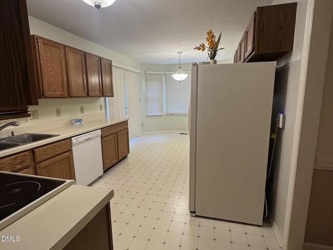 Building Photo - 5019 Simmons Branch Trail