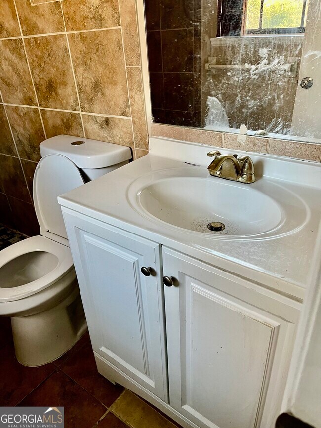 Building Photo - 152 Rountree Rd