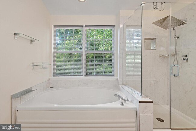 Building Photo - 14606 Donegal Ct