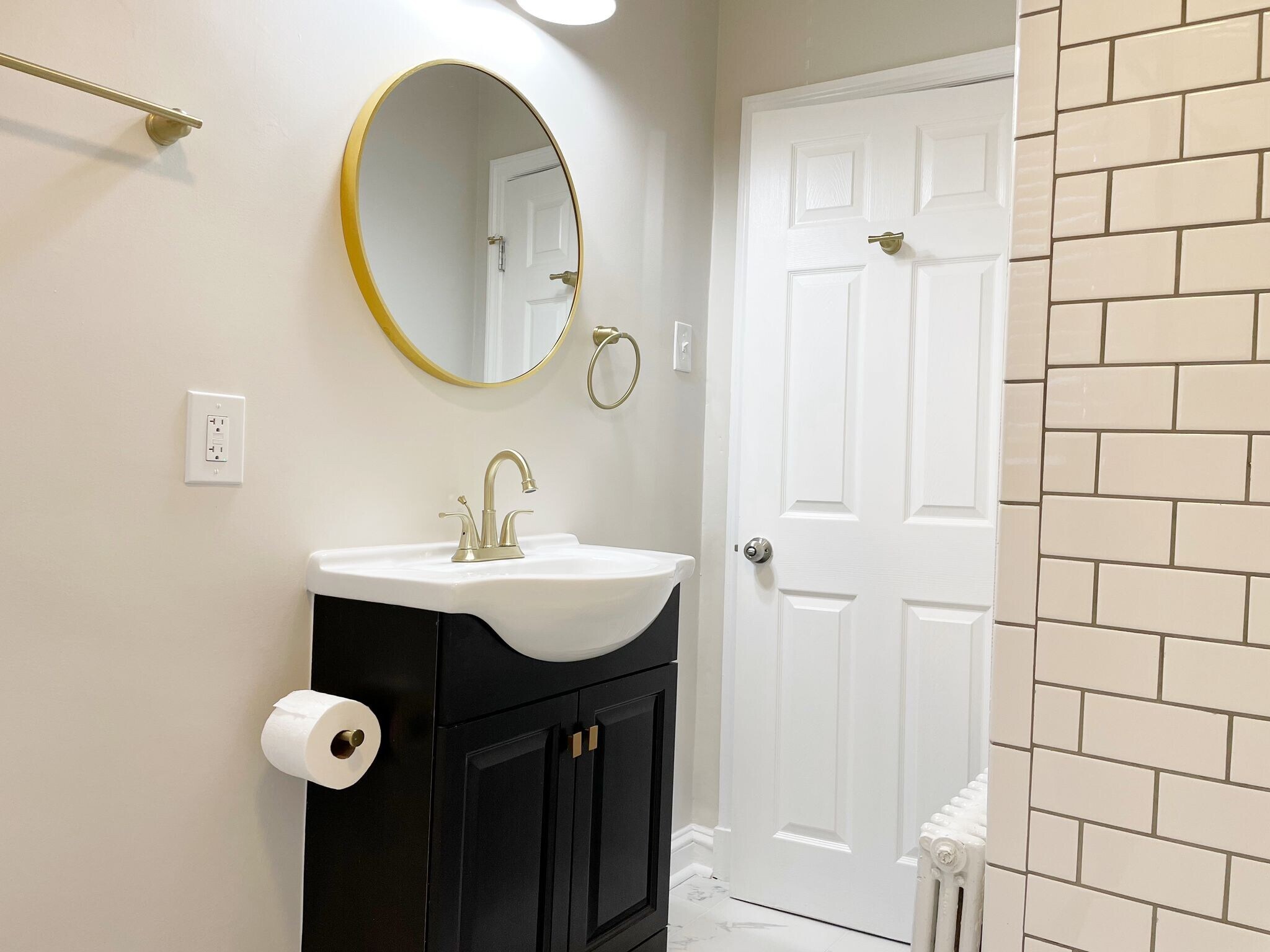 Building Photo - 500 5th St