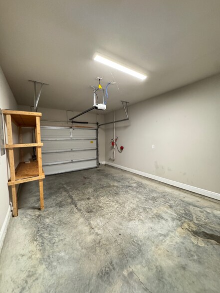 Building Photo - 9676 Nature Creek Blvd