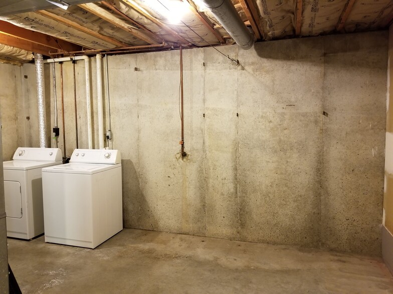 Basement Utility Room - washer/dryer NOT included - 3023 University Dr