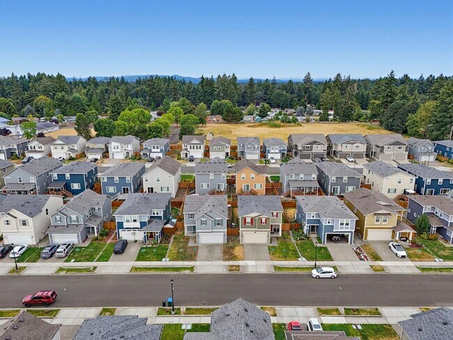 Building Photo - Spacious Newer Lacey Home | 3-Bed Home with A/C, Gas Fireplace, Bonus Loft & Fully Fenced Backyard!