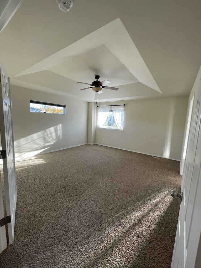 Building Photo - 844 N Back Eddy Cir