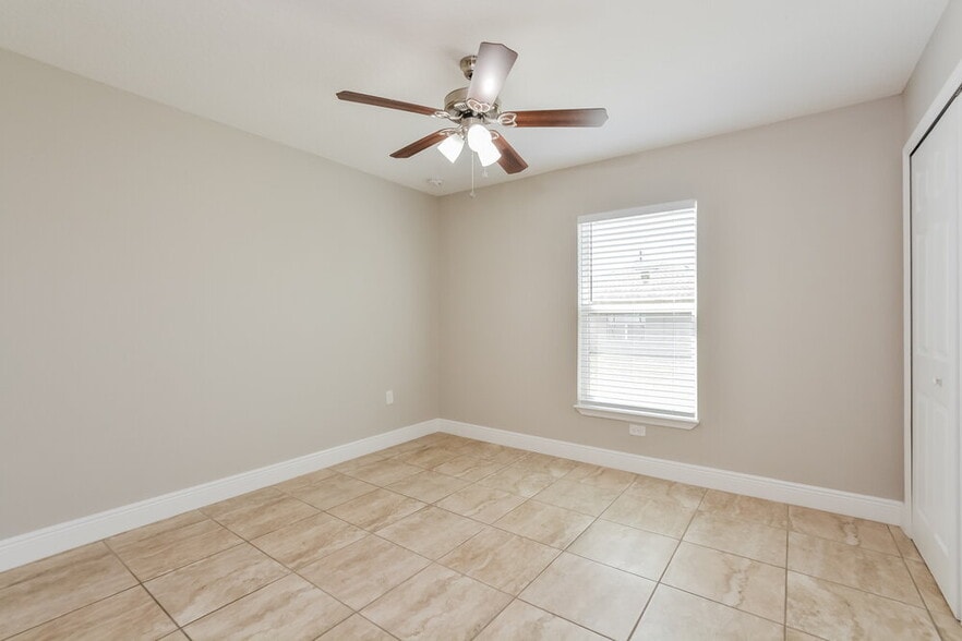 Building Photo - 42 Magnolia Ln