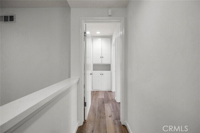 Building Photo - 6119 Tampa Ave