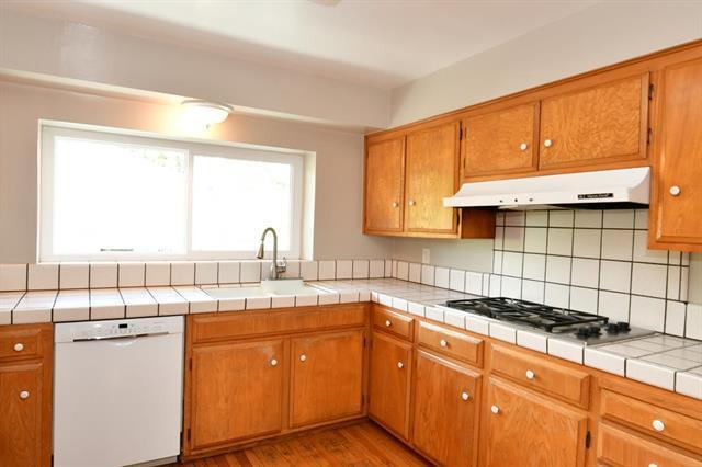 Building Photo - 2756 Comstock Cir