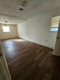 Building Photo - 4129 Piedmont Dr