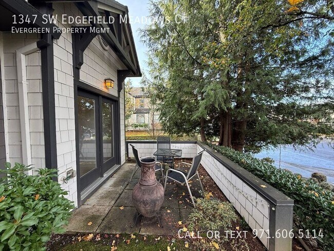 Building Photo - 1347 SW Edgefield Meadows Terrace