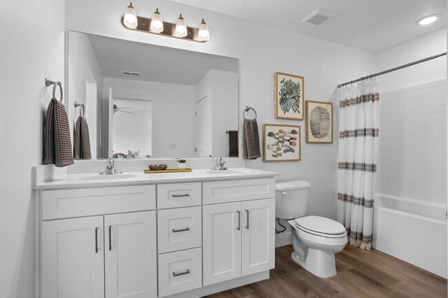 Building Photo - Lagoon Living! 3 Bedroom Townhome with Res...