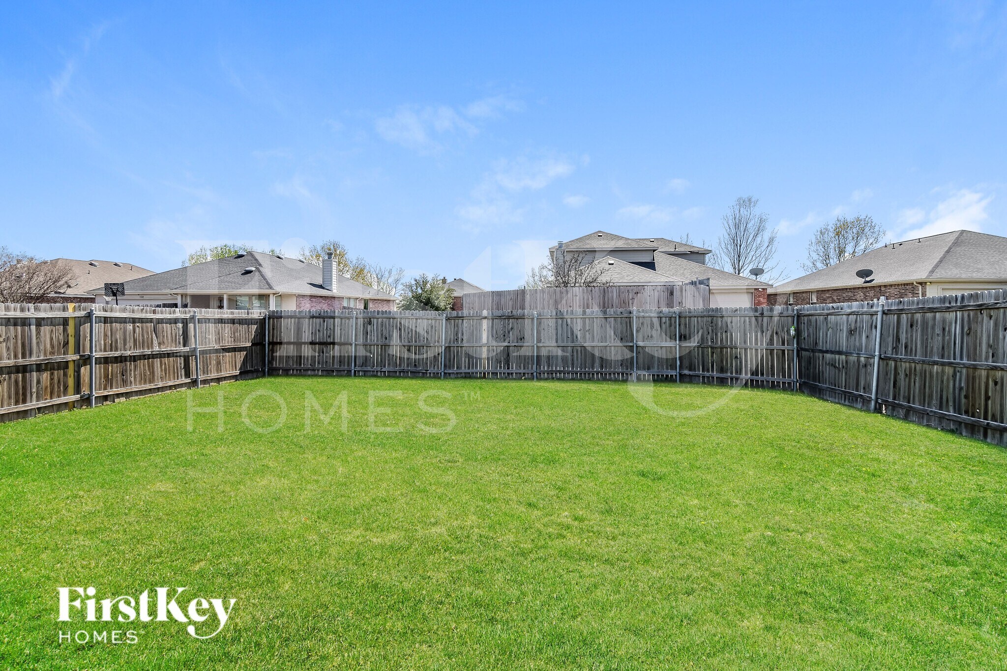 Building Photo - 609 Rosemary Dr