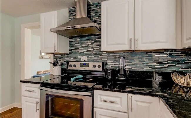 Building Photo - 1226 Sedeeva Cir S