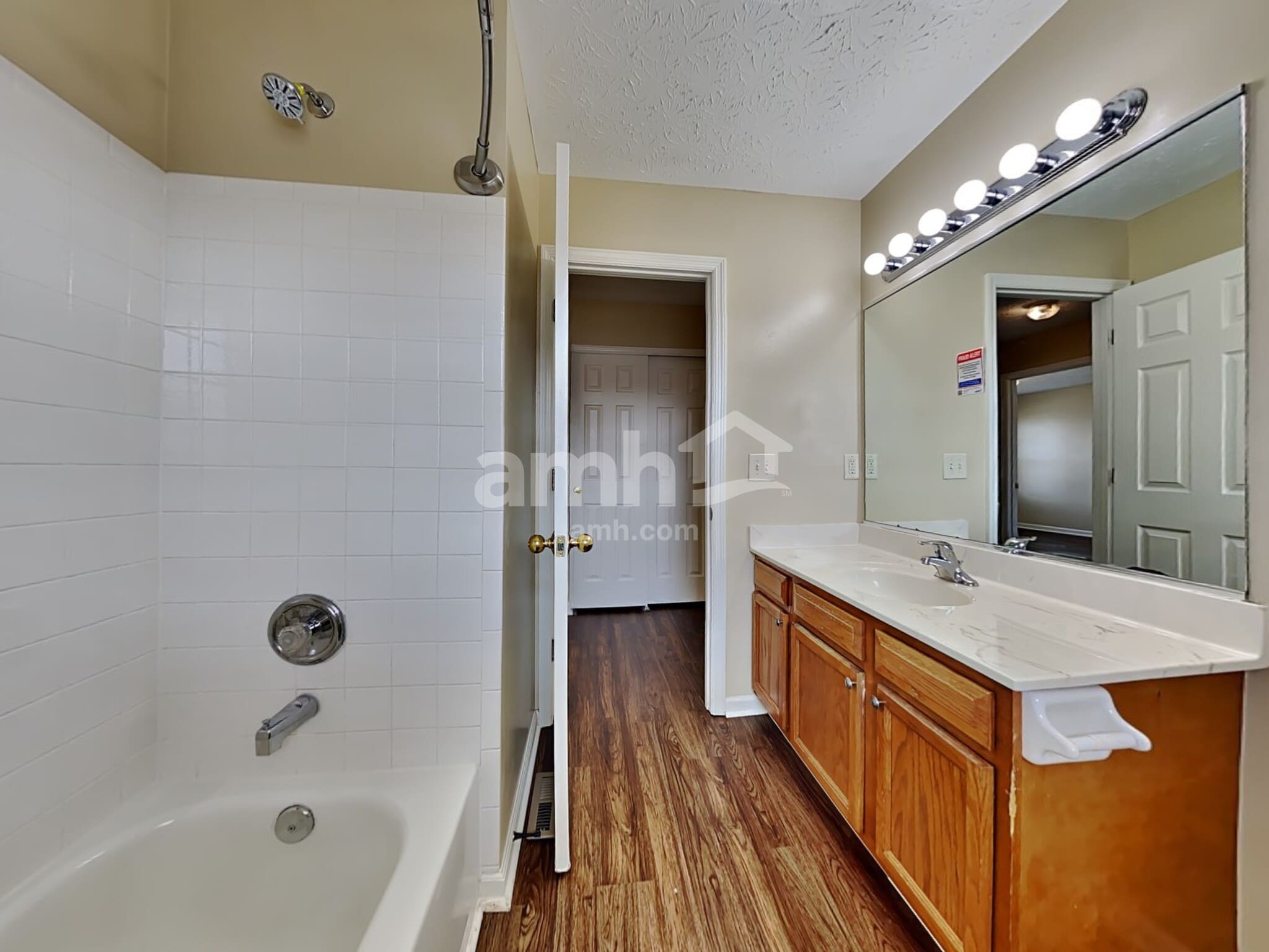 Building Photo - 7011 Medford Ct