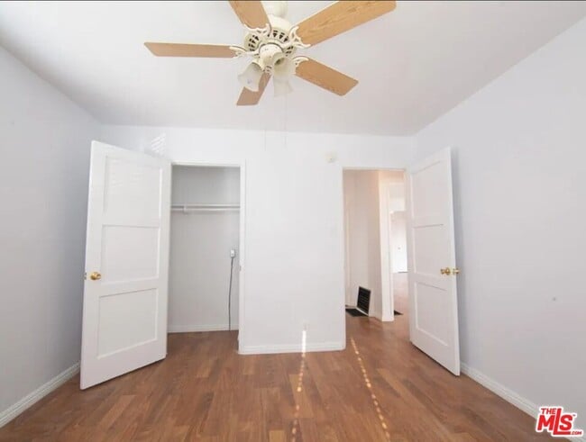 Building Photo - 5913 Overhill Dr