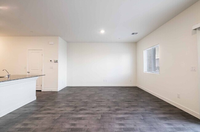 Building Photo - Brand new DR Horton Townhome with 3 bedroom,2 bathrooms and 1 car garage located at Trails at Wil...