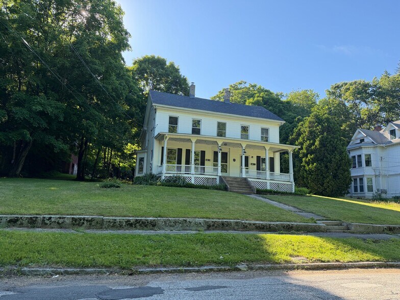 Building Photo - 30 Edgewood St