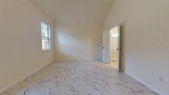 Building Photo - 10434 Astor Pt Trl