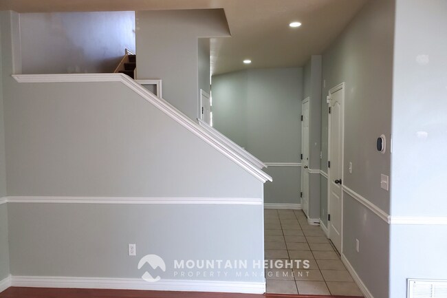 Building Photo - 3113 Provence Ln