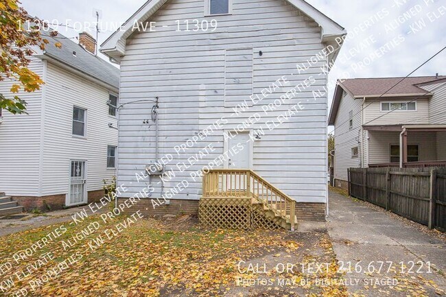 Building Photo - 11309 Fortune Ave