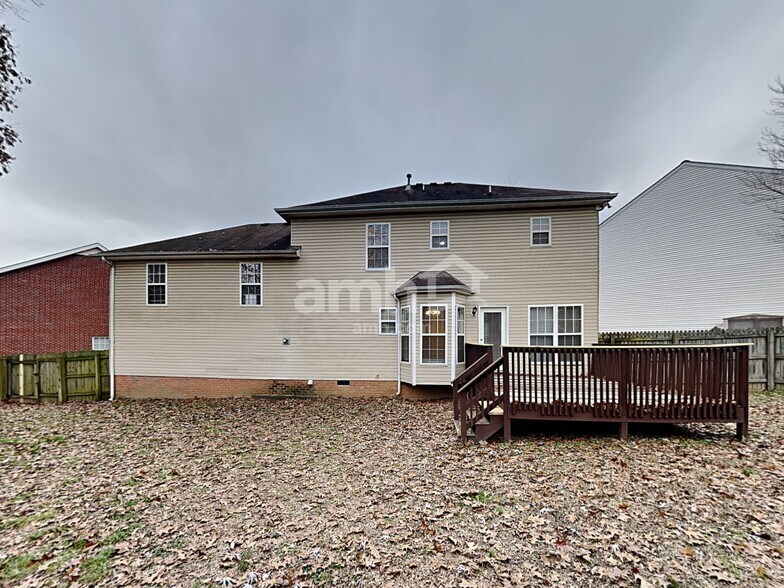 Building Photo - 4012 Wellington Ct