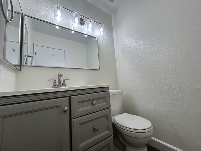 Building Photo - 98-1784 Kaahumanu Street Unit 66C