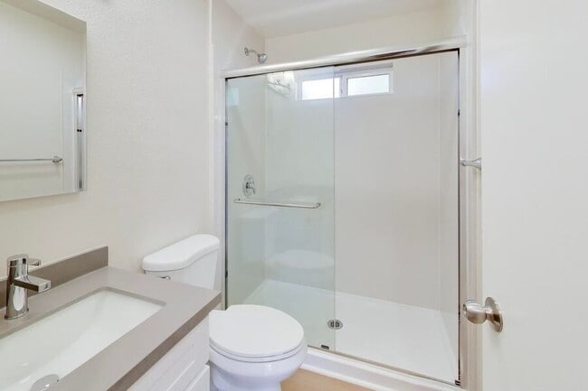 Building Photo - 451 Ruth Ct