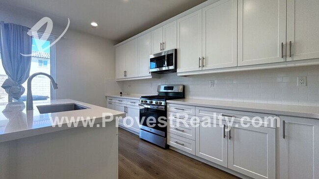 Building Photo - 10258 Tamarisk Ave