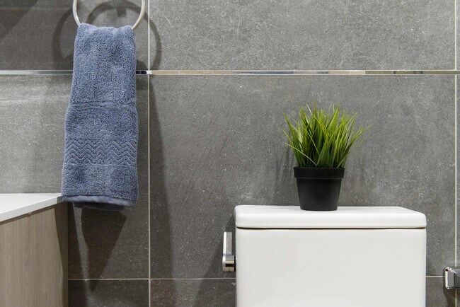 Building Photo - 1597 York Ave