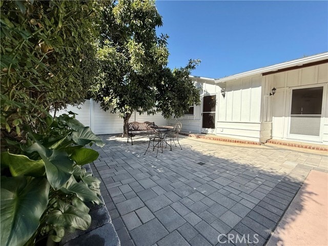 Building Photo - 22346 Burbank Blvd