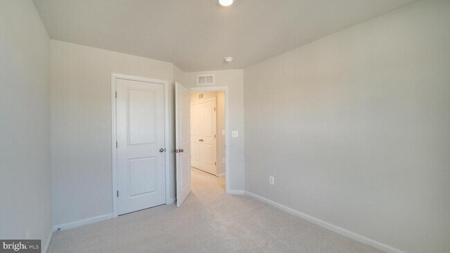 Building Photo - 103 Brashear Ct