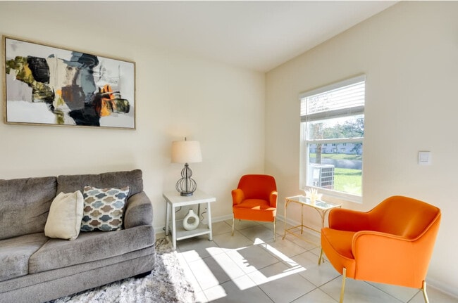 Building Photo - 89 Pomona Way