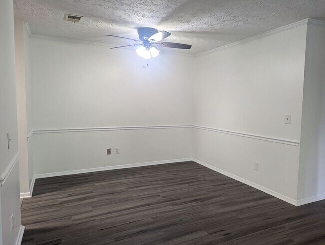 Building Photo - 101 Warm Springs Cir