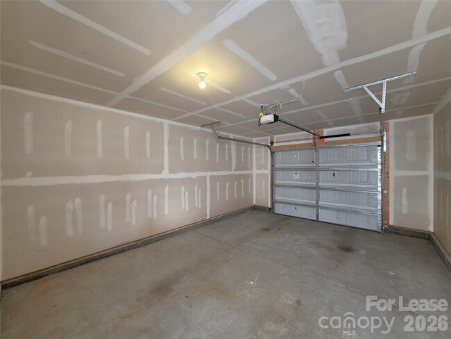 Building Photo - 12736 Wandering Brook Dr