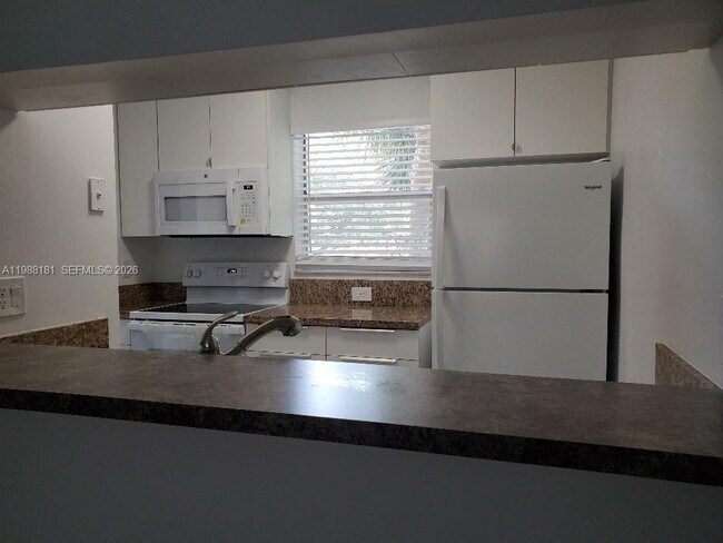 Building Photo - 3238 NW 102nd Terrace