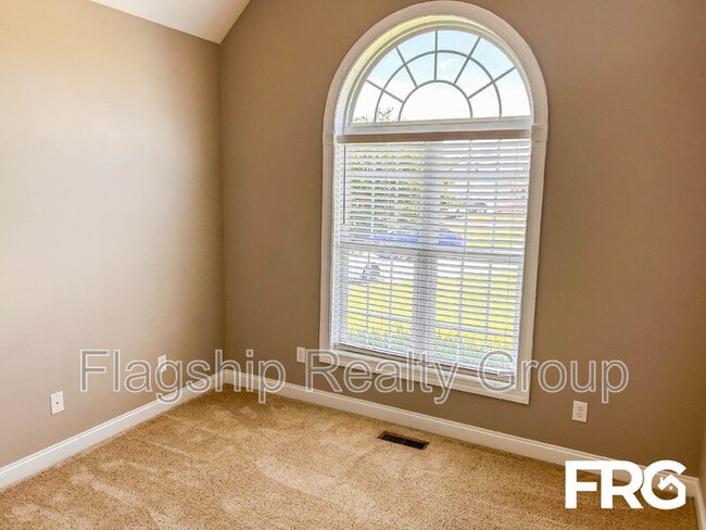Building Photo - 2608 Chardon Ct