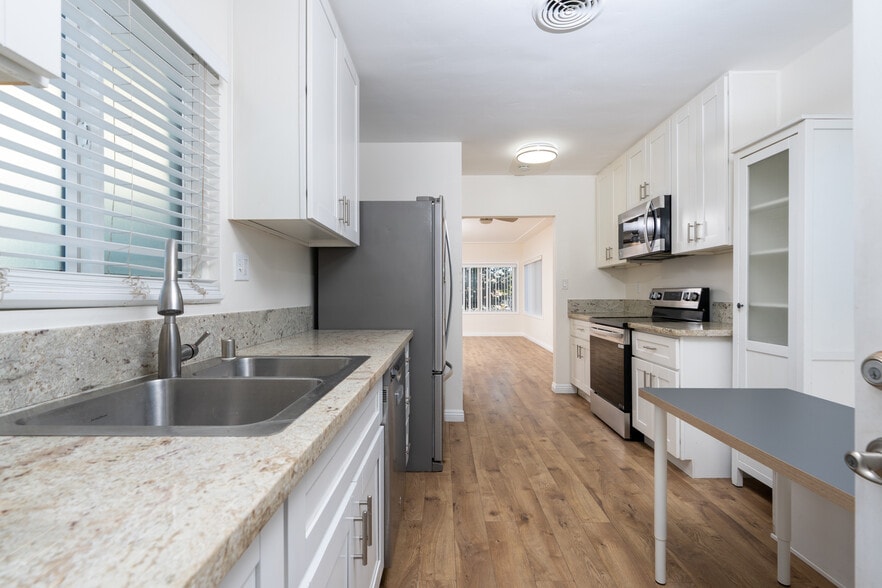 Building Photo - 4826 Rolando Blvd